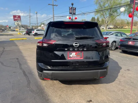 More photos of 2026 NISSAN ROGUE SV at Ride Time Auto Finance Broadway, IN