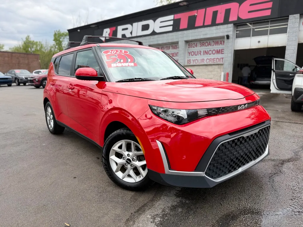 Red 2023 KIA SOUL LX for sale in Merrillville, IN