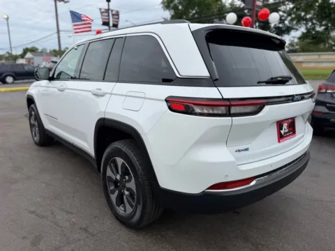 More photos of 2022 JEEP GRAND CHEROKEE 4XE at Ride Time Auto Finance Broadway, IN