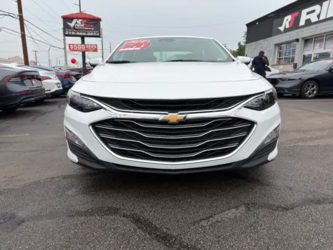 Another view of 2024 CHEVROLET MALIBU LT for sale in Merrillville, IN at Ride Time Auto Finance Broadway