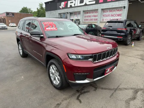 Photos of 2023 JEEP GRAND CHEROKEE LIMITED for sale in Merrillville, IN at Ride Time Auto Finance Broadway