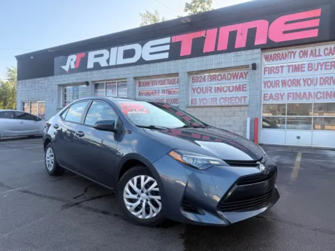 Gray 2017 TOYOTA COROLLA LE for sale in Merrillville, IN