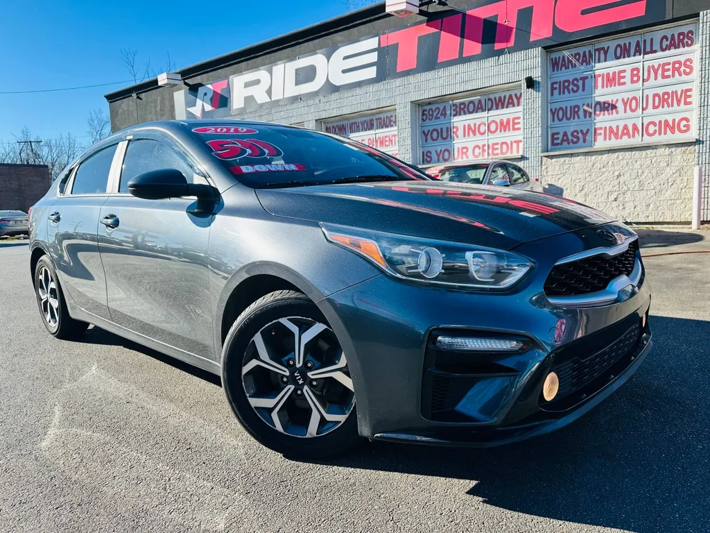 2019 KIA FORTE LXS for sale in Merrillville, IN