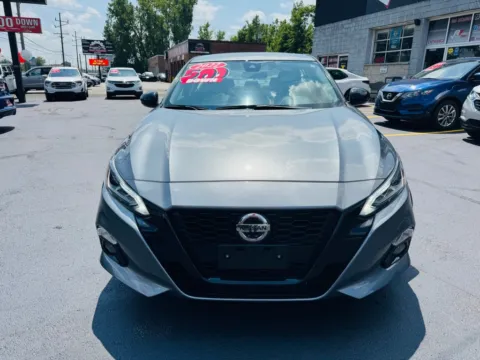 Another view of 2022 NISSAN ALTIMA 2.5 SR for sale in Merrillville, IN at Ride Time Auto Finance Broadway