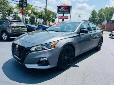 More photos of 2022 NISSAN ALTIMA 2.5 SR at Ride Time Auto Finance Broadway, IN