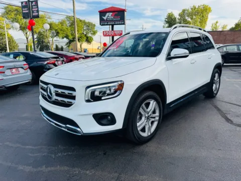 More photos of 2021 MERCEDES-BENZ GLB 250 at Ride Time Auto Finance Broadway, IN