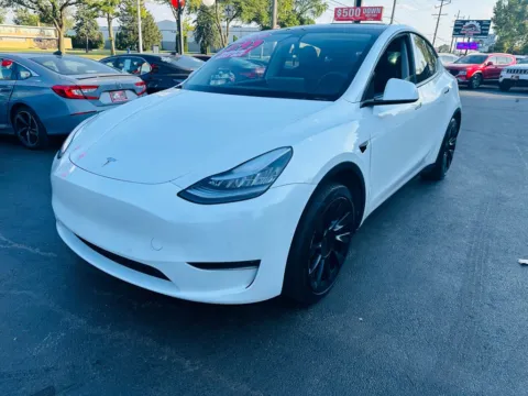 More photos of 2020 TESLA MODEL Y LONG RANGE at Ride Time Auto Finance Broadway, IN