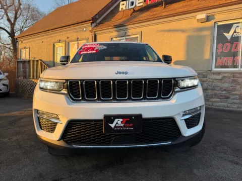 More photos of 2022 JEEP GRAND CHEROKEE LIMITED-4WD at Ride Time Auto Finance Merrillville, IN