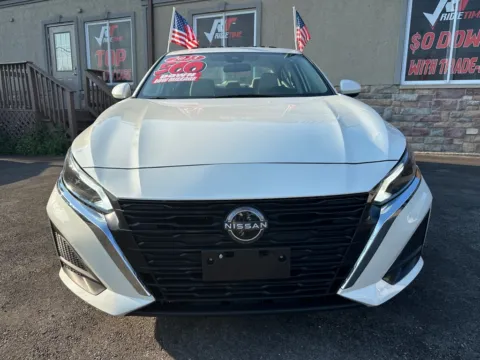 More photos of 2023 NISSAN ALTIMA 2.5 SV-PREMIUM at Ride Time Auto Finance Merrillville, IN