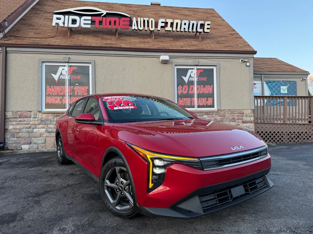 2025 Kia K4 LXS's photo