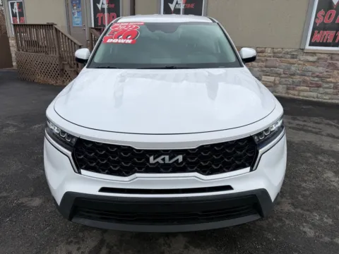 More photos of 2022 KIA SORENTO LX at Ride Time Auto Finance Merrillville, IN