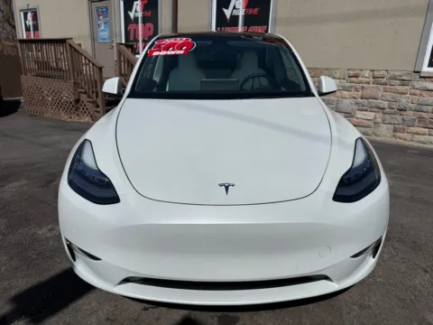 More photos of 2022 TESLA MODEL Y LONG RANGE-AWD at Ride Time Auto Finance Merrillville, IN