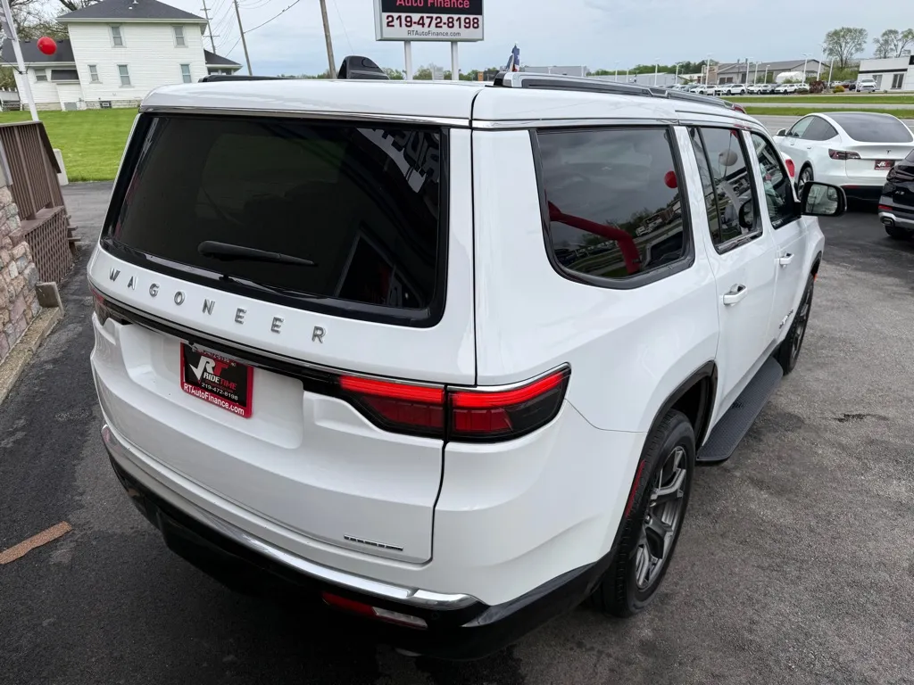2024 Jeep Wagoneer Series III - Photo 12