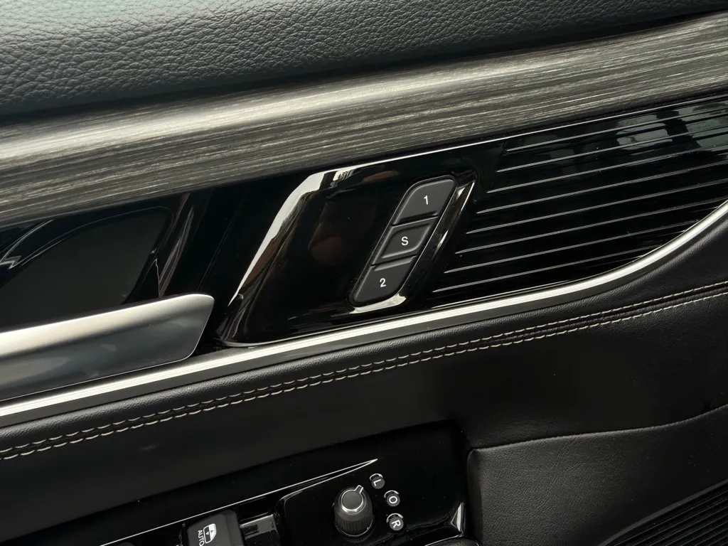 2024 Jeep Wagoneer Series III - Photo 28
