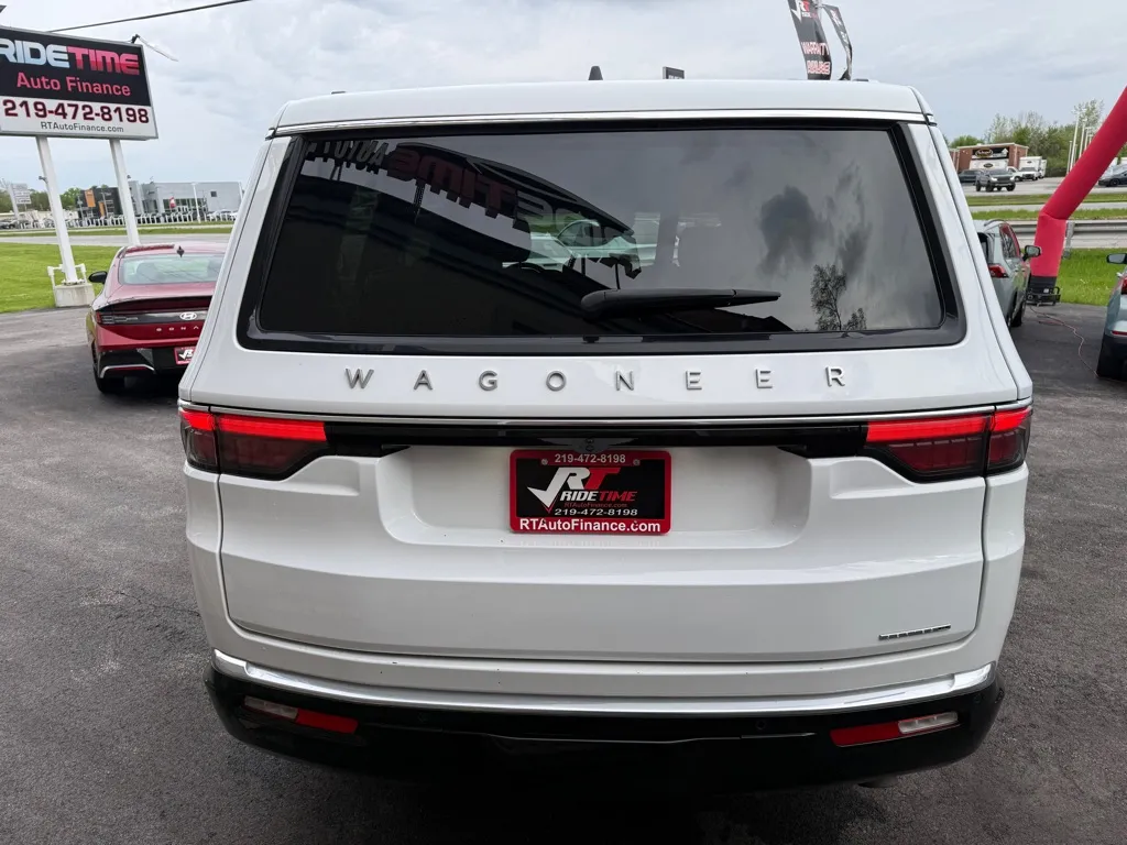 2024 Jeep Wagoneer Series III - Photo 14