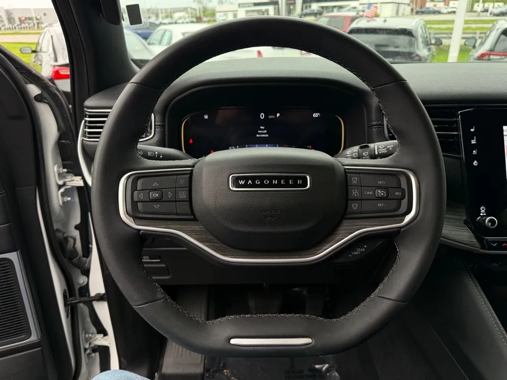 2024 Jeep Wagoneer Series III - Photo 38