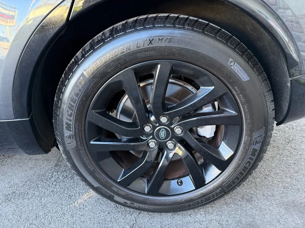 2020 Land Rover Discovery Landmark Edition - Photo 10