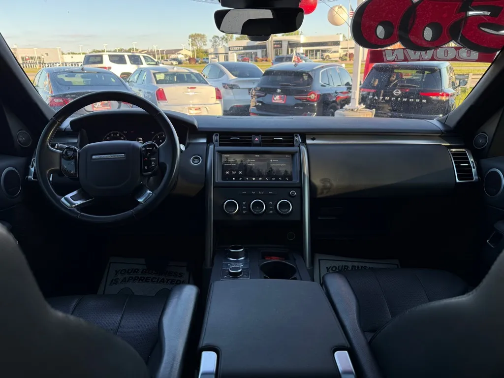 2020 Land Rover Discovery Landmark Edition - Photo 26