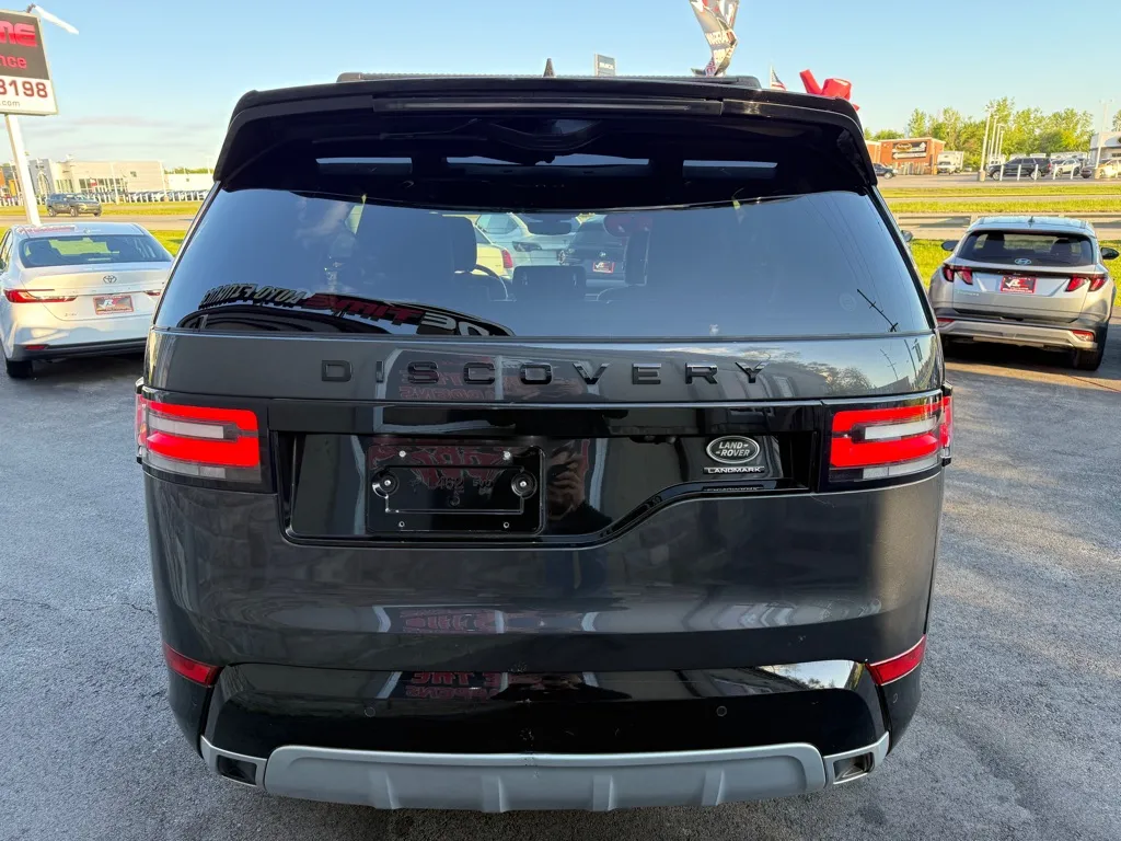 2020 Land Rover Discovery Landmark Edition - Photo 13