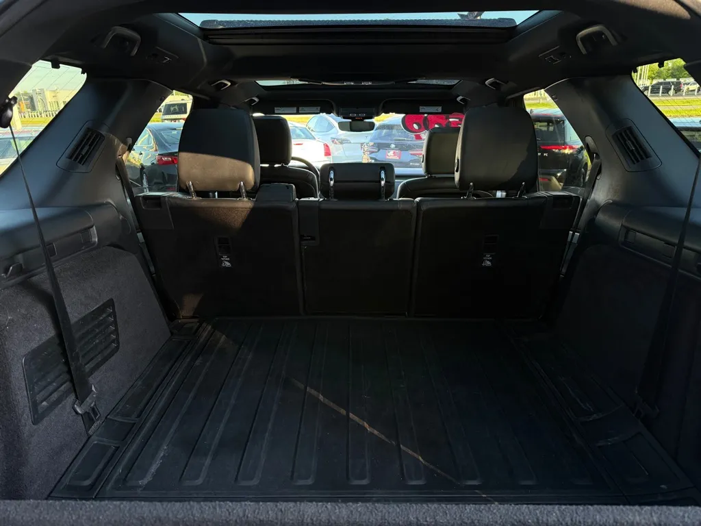 2020 Land Rover Discovery Landmark Edition - Photo 18