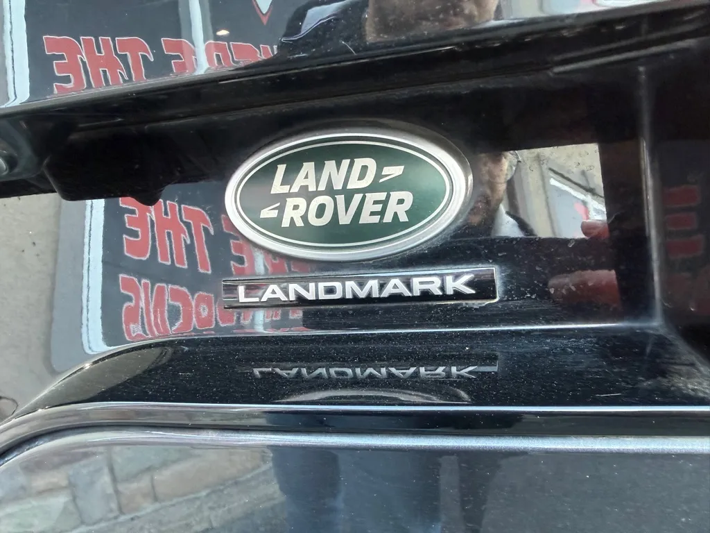 2020 Land Rover Discovery Landmark Edition - Photo 15