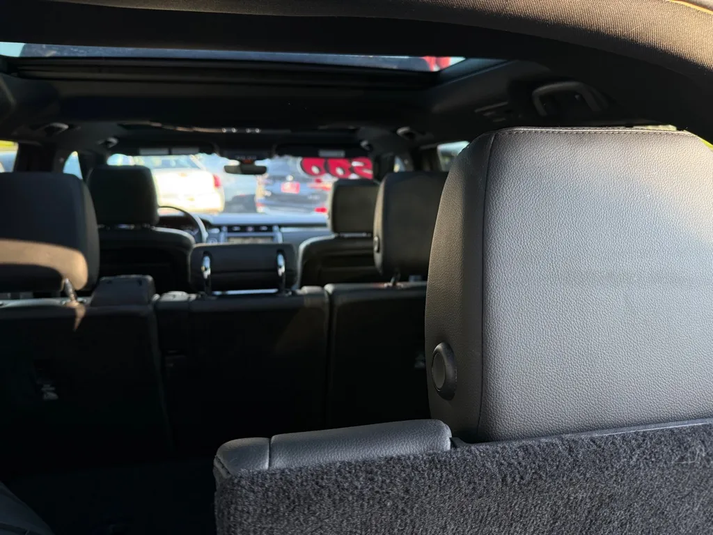 2020 Land Rover Discovery Landmark Edition - Photo 19