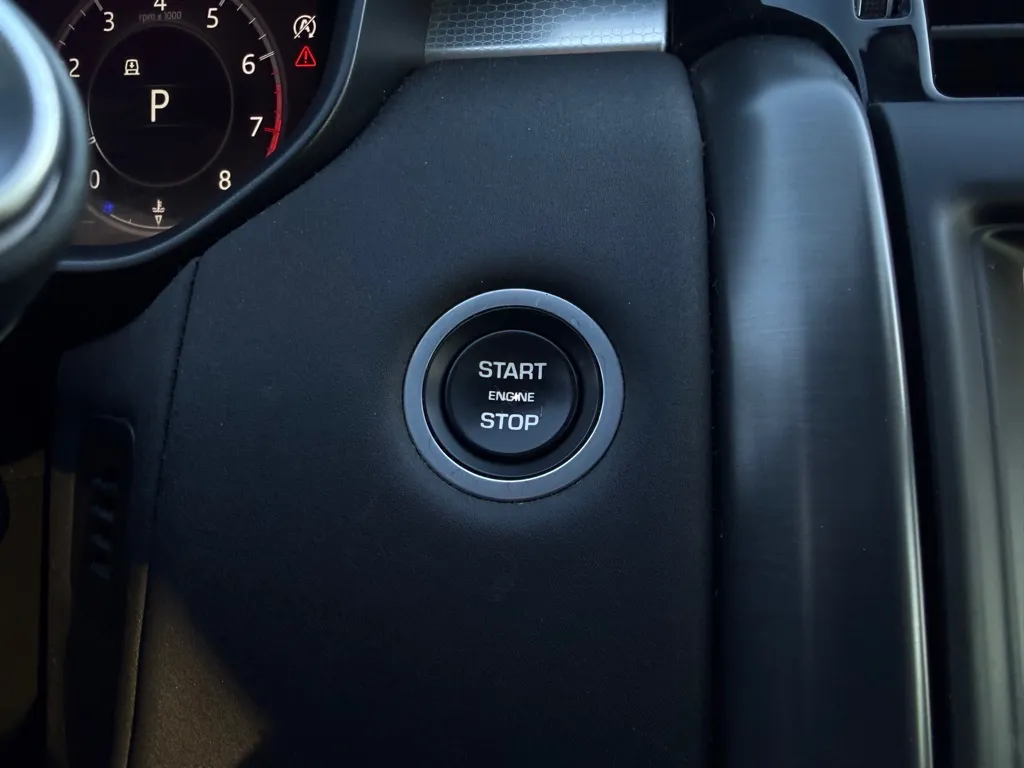 2020 Land Rover Discovery Landmark Edition - Photo 38