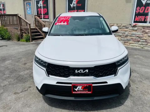 More photos of 2023 KIA SORENTO LX at Ride Time Auto Finance Merrillville, IN