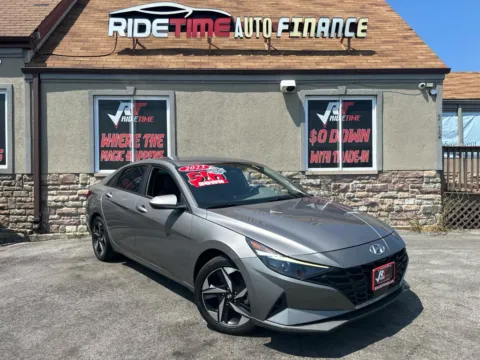 Gray 2023 HYUNDAI ELANTRA SEL for sale in Merrillville, IN