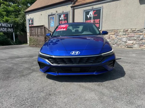 More photos of 2025 HYUNDAI ELANTRA SEL CONVENIENCE at Ride Time Auto Finance Merrillville, IN