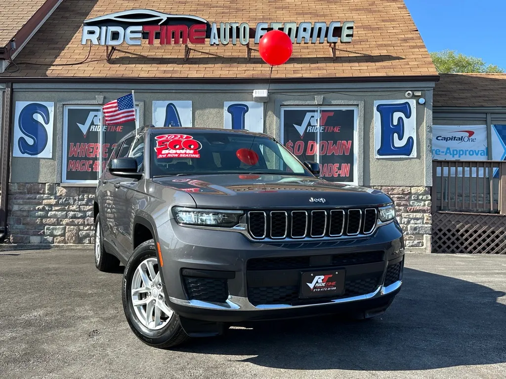 2023 JEEP GRAND CHEROKEE LAREDO-4WD for sale in Merrillville, IN