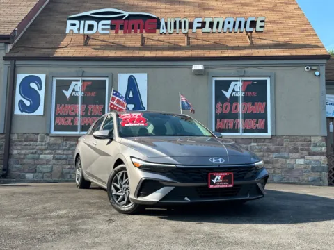 Gray 2024 HYUNDAI ELANTRA SEL for sale in Merrillville, IN
