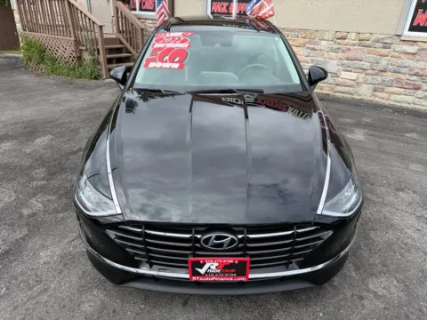 More photos of 2022 HYUNDAI SONATA SE at Ride Time Auto Finance Merrillville, IN