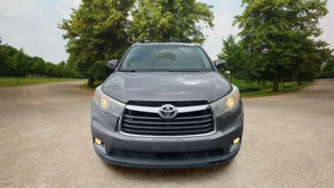 Photos of 2016 Toyota Highlander Limited Sport Utility 4D for sale in Candler, NC at Sunny and 70 Auto Sales