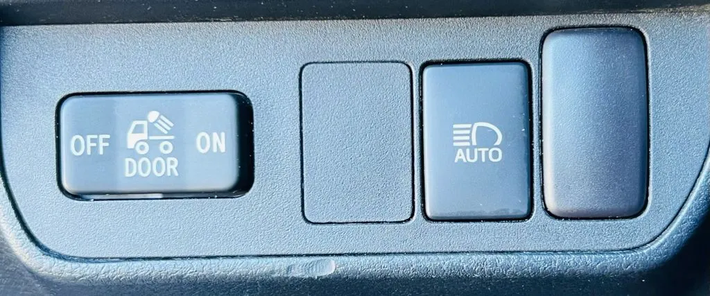 2018 Toyota Tacoma SR5 - Photo 21