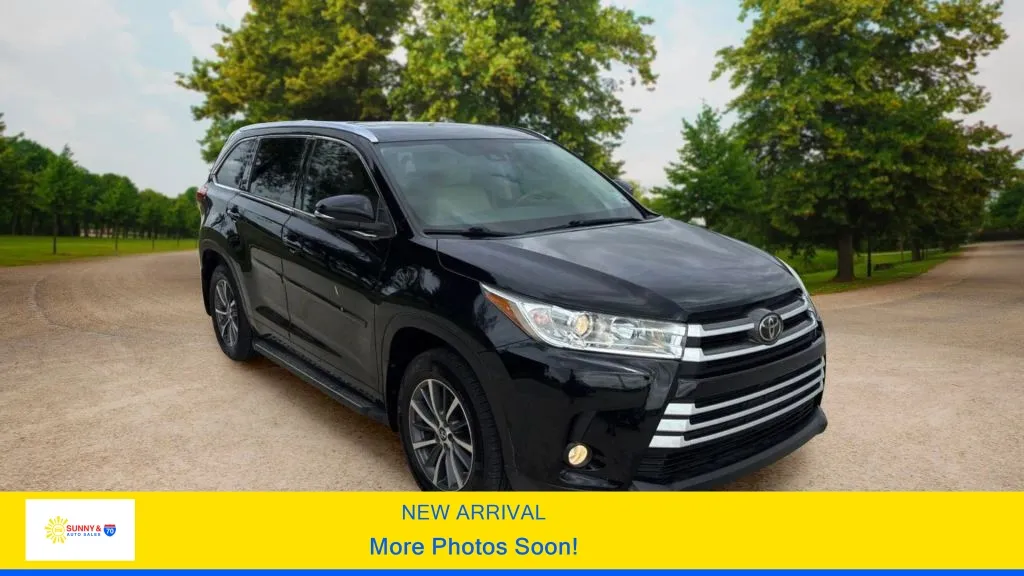 Black 2018 Toyota Highlander XLE Sport Utility 4D for sale in Candler, NC