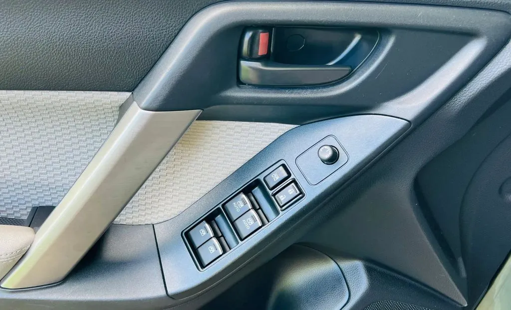 2017 Subaru Forester Premium - Photo 21