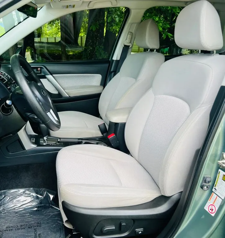 2017 Subaru Forester Premium - Photo 10
