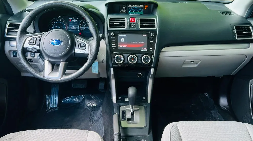 2017 Subaru Forester Premium - Photo 11