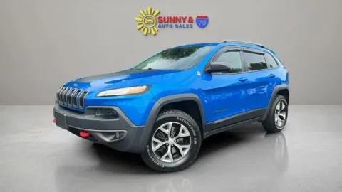 More photos of 2017 Jeep Cherokee TrailHawk Sport Utility 4D at Sunny and 70 Auto Sales, NC