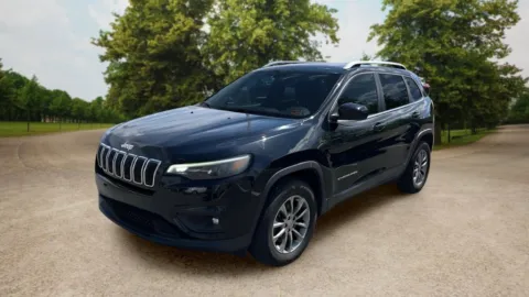 More photos of 2019 Jeep Cherokee Latitude Plus Sport Utility 4D at Sunny and 70 Auto Sales, NC