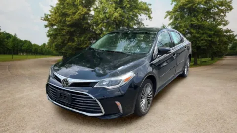 More photos of 2016 Toyota Avalon Limited Sedan 4D at Sunny and 70 Auto Sales, NC