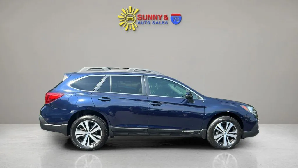 2018 Subaru Outback Limited - Photo 9