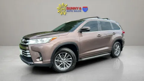 More photos of 2017 Toyota Highlander XLE Sport Utility 4D at Sunny and 70 Auto Sales, NC