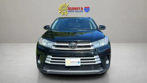 Another view of 2018 Toyota Highlander XLE Sport Utility 4D for sale in Candler, NC at Sunny and 70 Auto Sales