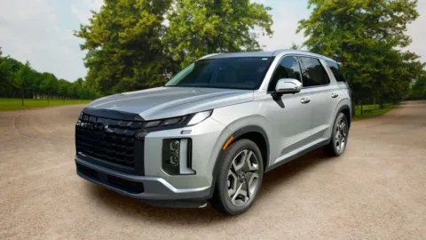 More photos of 2023 Hyundai Palisade SEL Sport Utility 4D at Sunny and 70 Auto Sales, NC