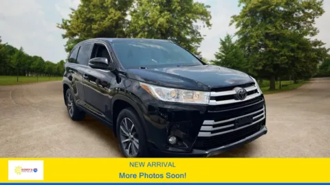 Black 2017 Toyota Highlander XLE Sport Utility 4D for sale in Candler, NC