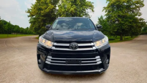 Another view of 2017 Toyota Highlander XLE Sport Utility 4D for sale in Candler, NC at Sunny and 70 Auto Sales