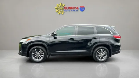 More photos of 2017 Toyota Highlander XLE Sport Utility 4D at Sunny and 70 Auto Sales, NC