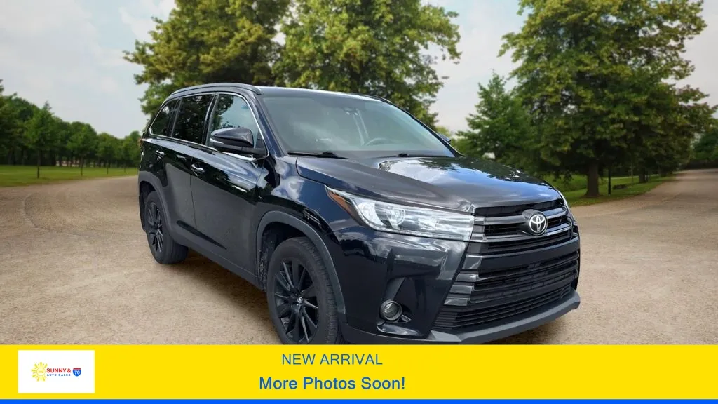 Black 2019 Toyota Highlander SE Sport Utility 4D for sale in Candler, NC